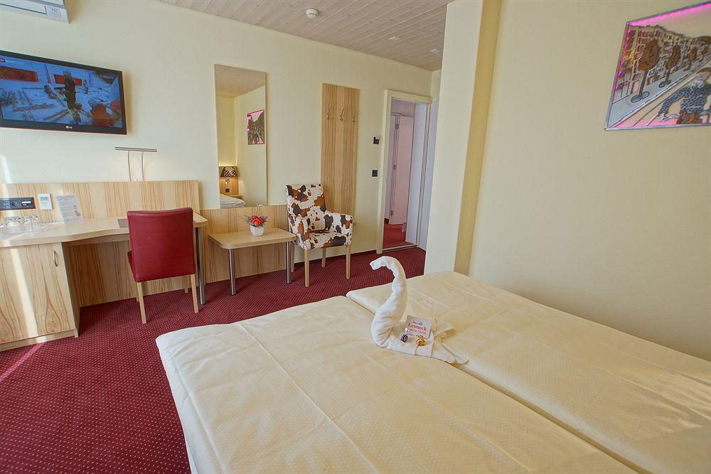 Fred Hotel Leonhardstrasse - Self Check-In Zürich Eksteriør billede